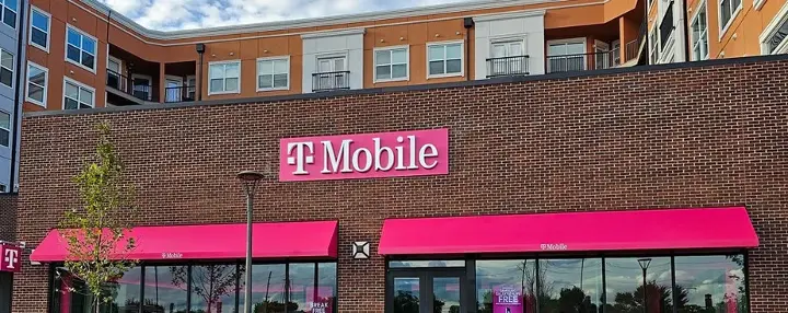 Bratnajbolji T-Mobile Center